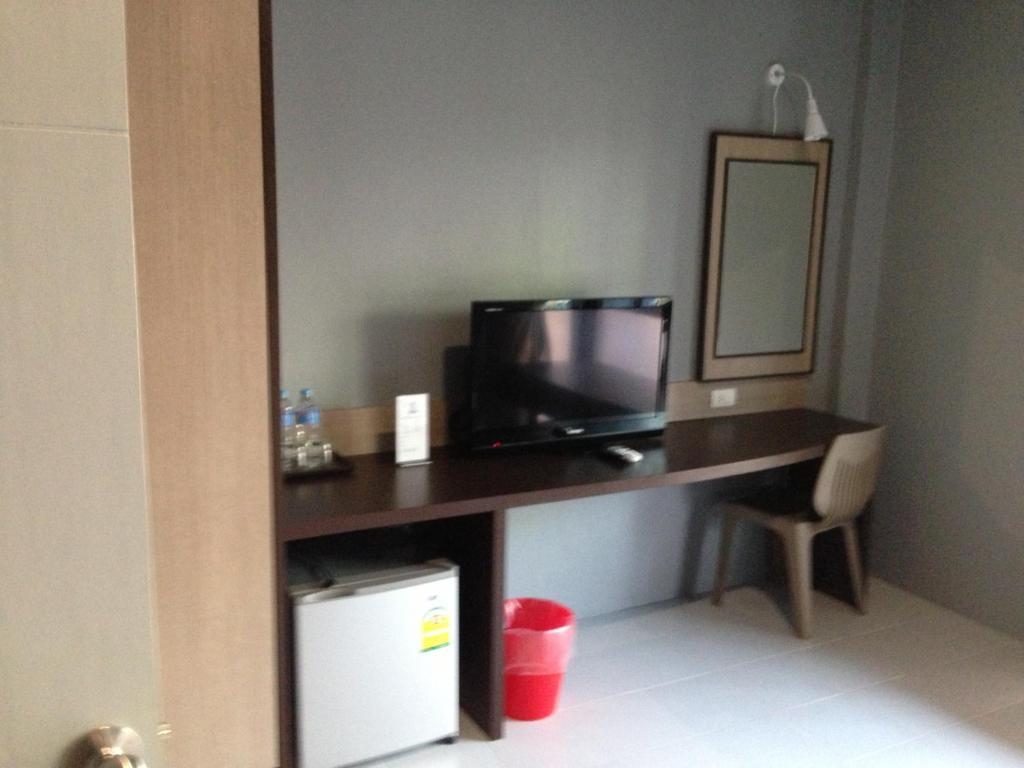 Chalong Sea Breeze Hotel Bilik gambar