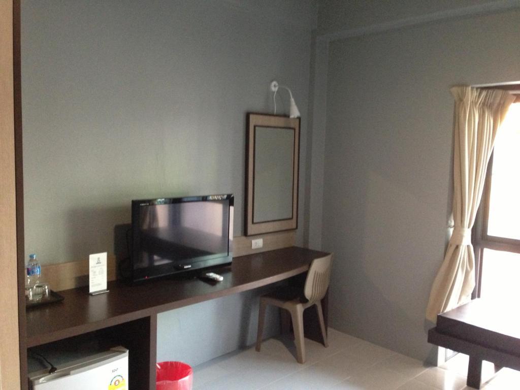 Chalong Sea Breeze Hotel Bilik gambar
